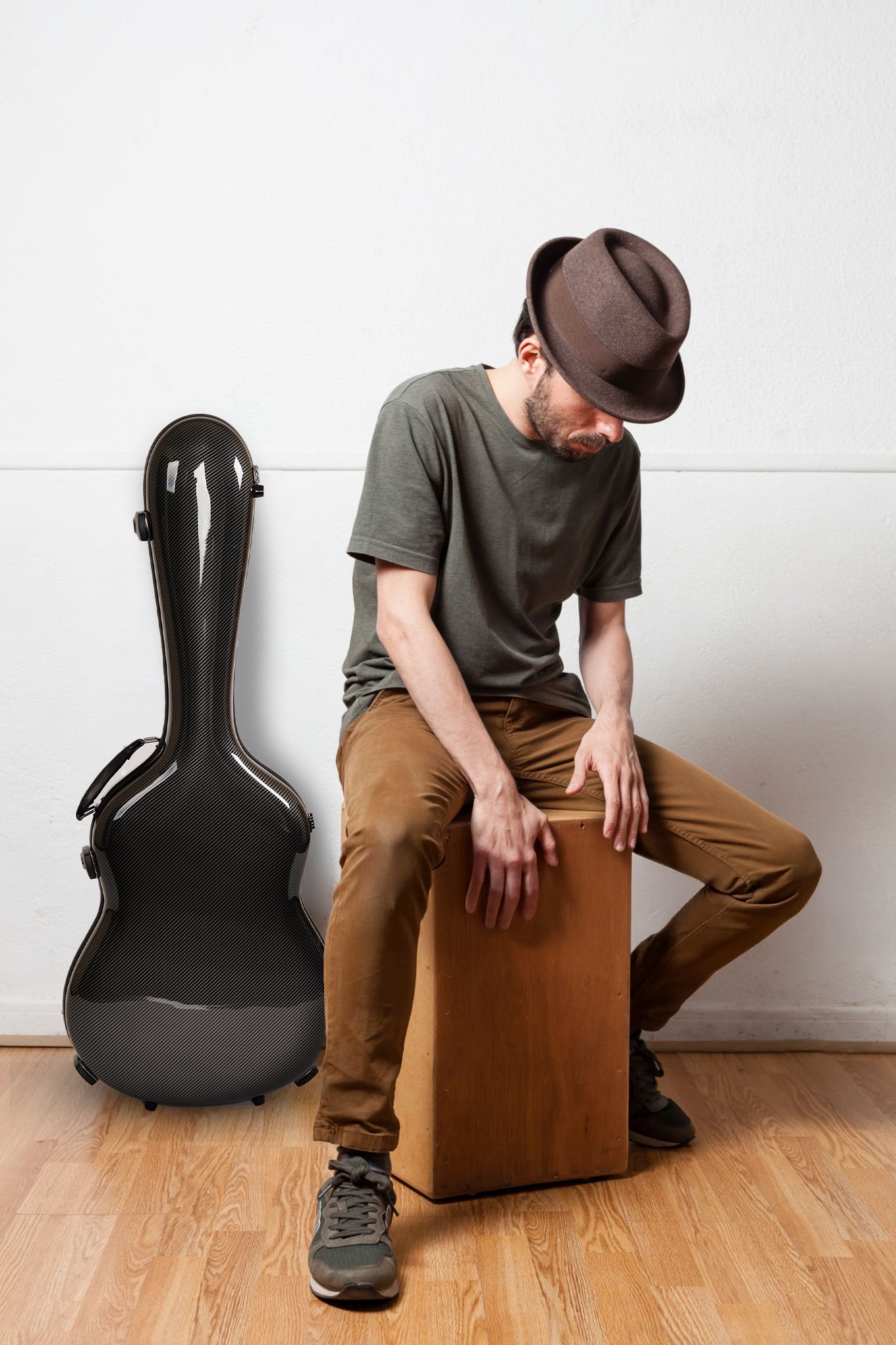 Custodia in fibra di vetro Alba GB nera lucida per chitarra classica, acustica e flamenca