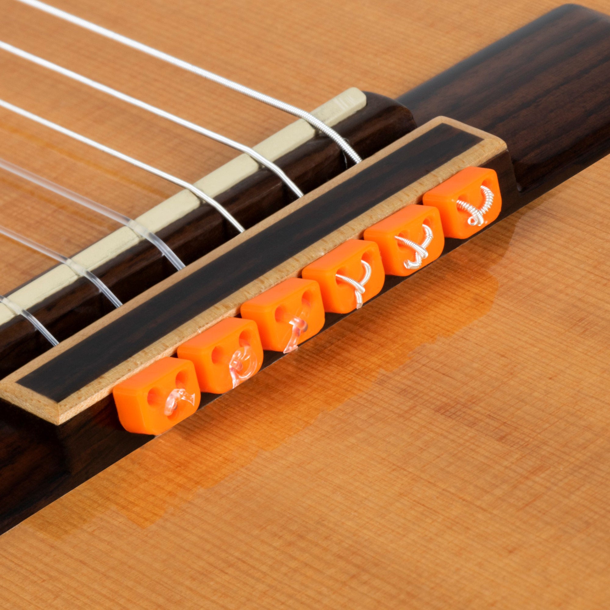 Orange glänzende Alba Guitar Beads für Klassische Gitarren, Flamenco Gitarren- und Akustik Gitarren mit Nylonsaiten