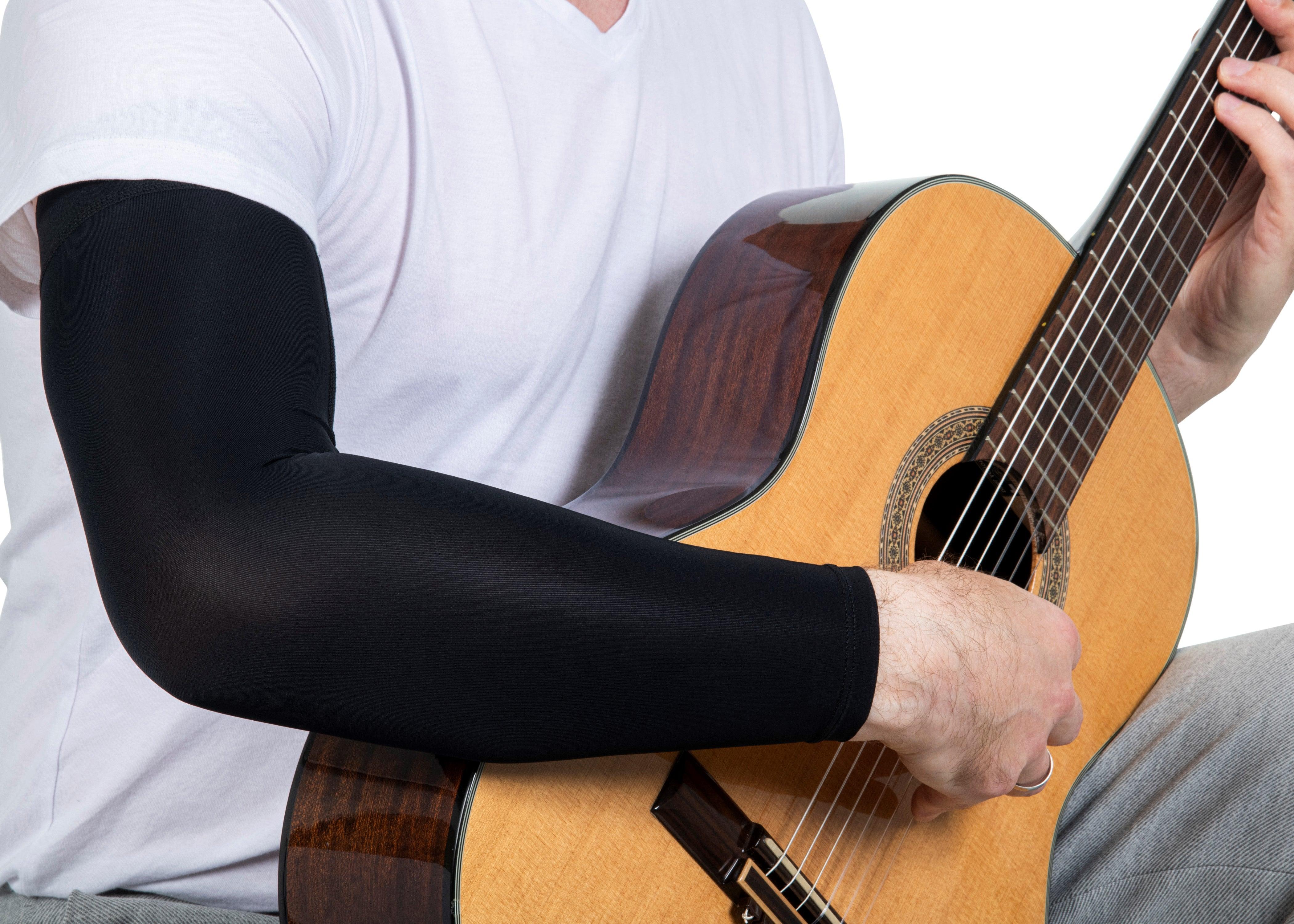 Exploring Proper Sitting Positions for Classical, Acoustic, and Flamenco  Guitar Performance | PDF