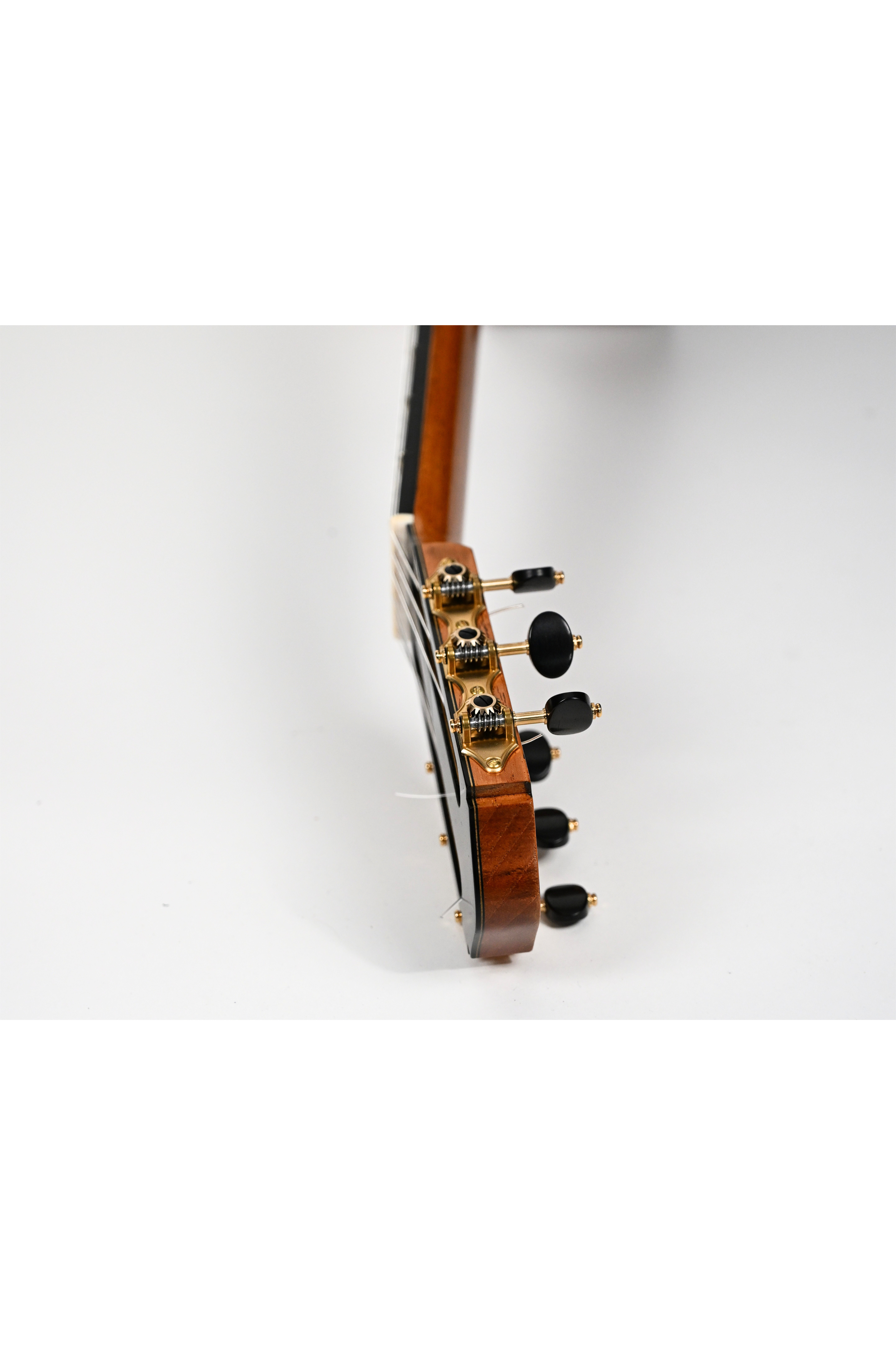 Leonardo De Gregorio Double Top Classical Guitar – 2026